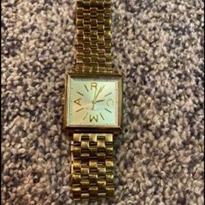 Marc Jacobs gold watch